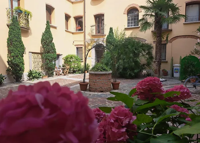 Trilocale Sofia Milão